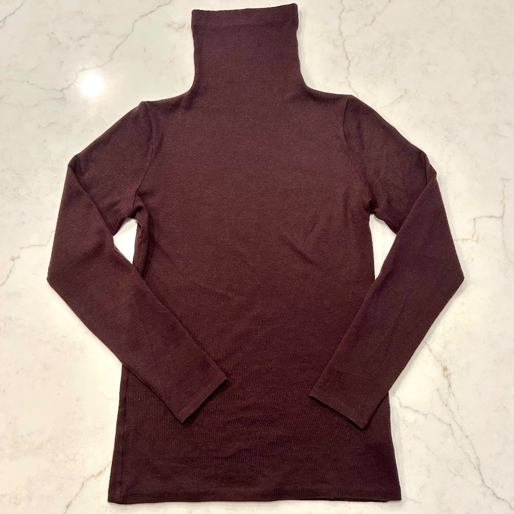 Club Monaco Wool Cashmere Blend Turtleneck - Burgundy - Large -‎ Soft!